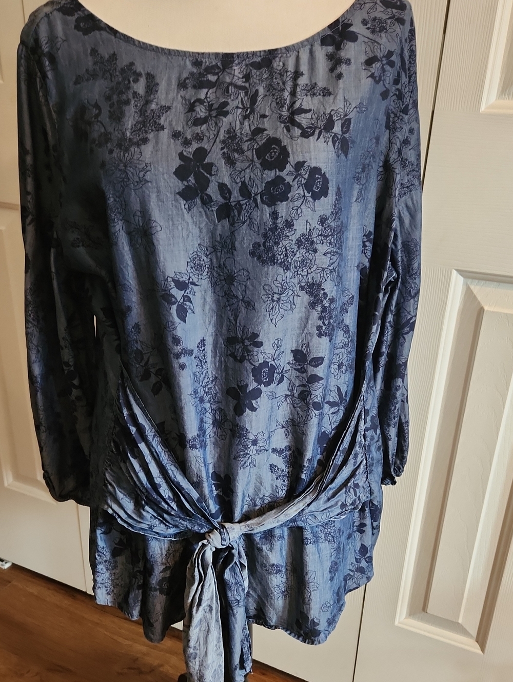 Liz Claiborne Navy Blue Floral Tie-Front Tunic